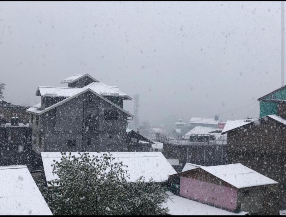 Hotel Hadimba Regency ! Free 4 Wheeler Parking ! Mountain View Rooms ! Near Mall Road Manali - Manali (Himachal Pradesh) — Photos 2